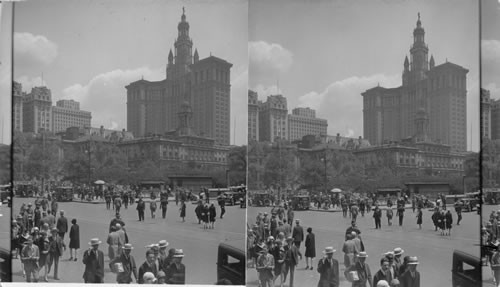 City Hall Park and the Municipal Bldg., from Broadway, N.Y. City