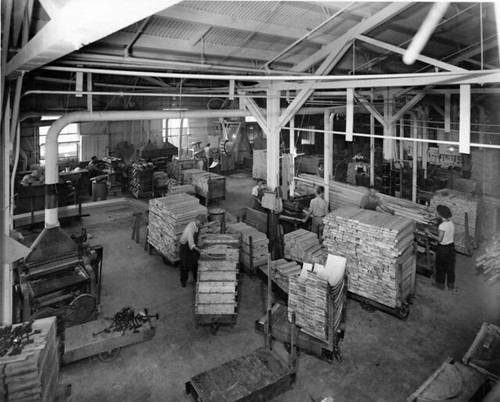 Sdasm image home front fuel tank factory wwii