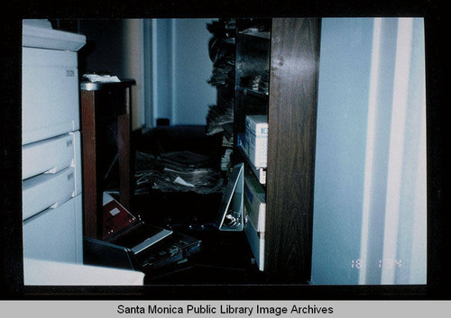 Northridge earthquake, Santa Monica Public Library, Main Library, Periodicals Department, first floor, January 17, 1994