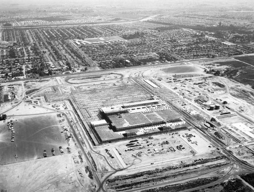 Ford Motor Co., Mercury Plant, Pico Rivera, looking southeast