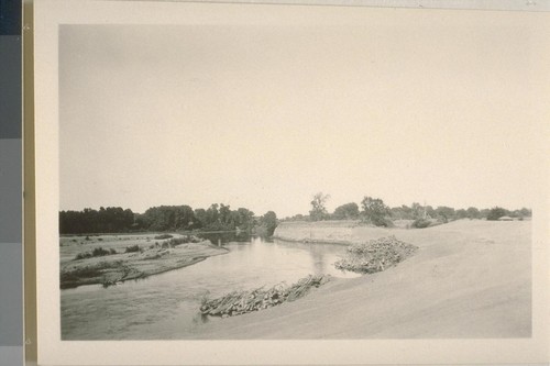 Views of Kah´ chil de´-he from Sacramento River; 8 August 1928; 5 prints, 4 negatives