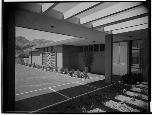 De Ware, Emily, residence. Exterior detail and Landscaping