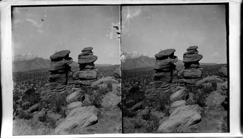 The Twins, Colorado. In the Garden of the Gods (Siamese Twins)