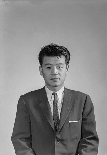 Suzuki, Yoshio