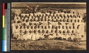 Large group of seminary students, Rwanda, ca.1920-1940