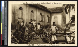 A group waits for medical treatment, Yaounde, Cameroon, ca.1920-1940
