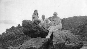 Johan Andersen med familie i Kotagiri 1937