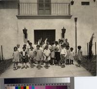 School children in front of Malaga Cove School, Palos Verdes Estates, California
