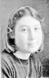 Sebastopol Grammar School 5th grade class photo of Patsy Wies, about 1912