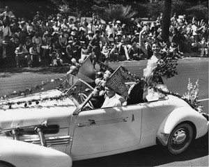 American Legion parade, Long Beach, float featuring Miss Chicago of 1938