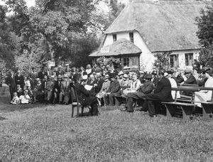 Meeting in Vonsild vicarage garden 08.25.1946