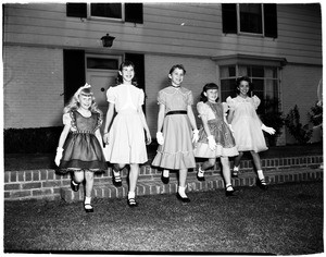 Glendale campfire girls council planning fashion tea, 1952