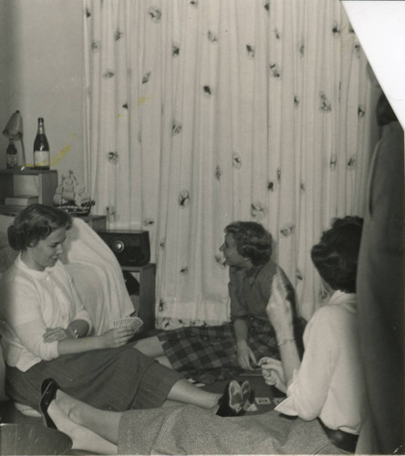 Women, playing cards, dormitory room, Pomona College