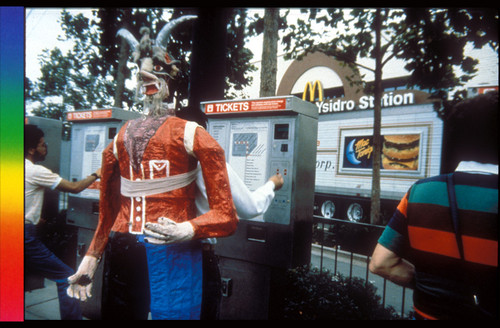 The Hugo Sanchez Walking Performance