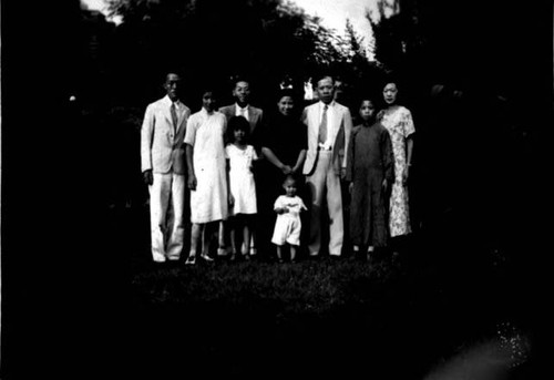 Y.H. Chung family picture, nine members