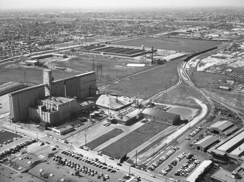 California Malting Co., Central Manufacturing District, looking southwest