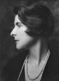 Mrs. Leon L. [Elizabeth] Roos