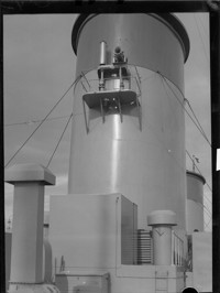 [Smoke stack, Unidentified ship.] [negative]