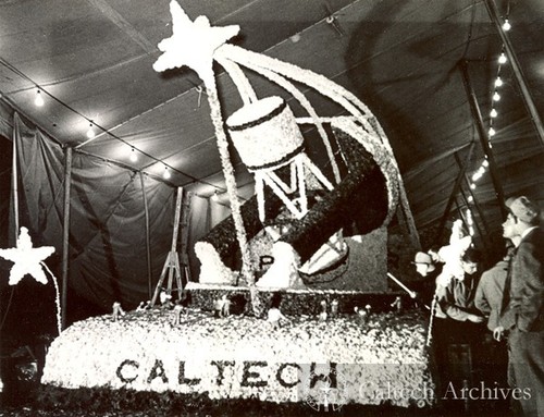 1950 Rose Parade float