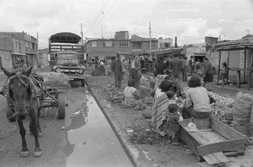 Street market, Tunjuelito, Colombia, 1977