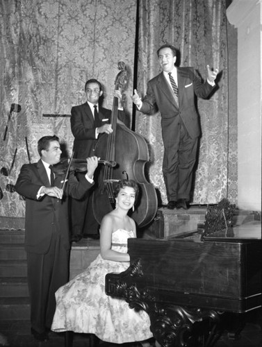 Band performing, Mission Inn