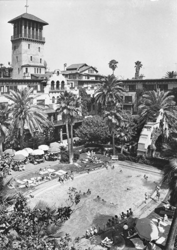 Pool party, Mission Inn