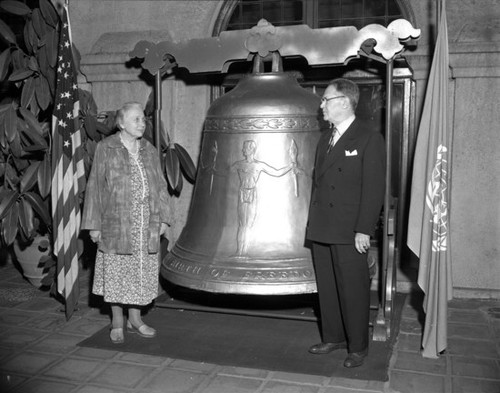 Freedom Bell ceremony, Mission Inn