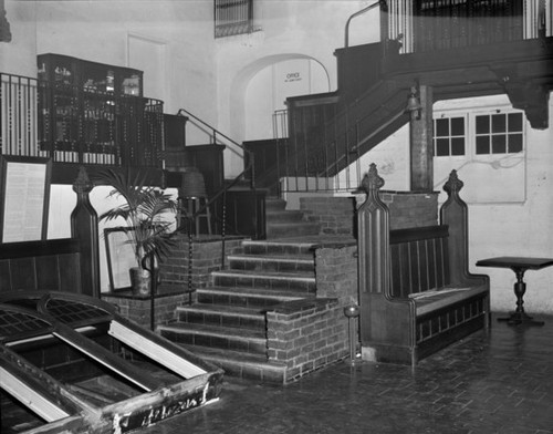 Glenwood Tavern interior