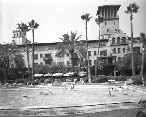 Swimming pool, Mission Inn