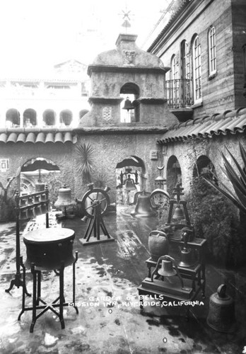 Garden of the Bells, Mission Inn