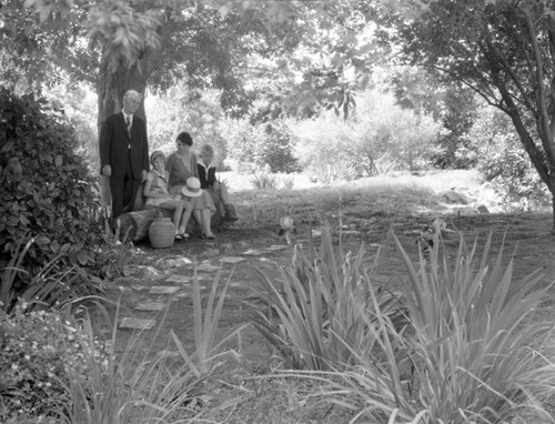 Willits family portrait in garden