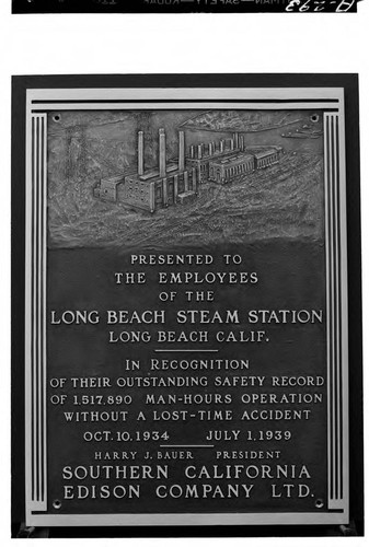 Safety plaque presented to Long Beach Steam Plant