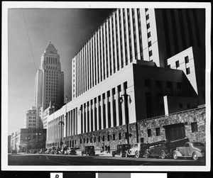 Exterior view of the Federal Building and City Hall in Los Angeles