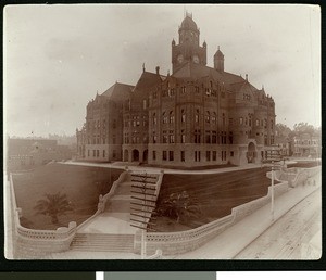 Exterior view of the Los Angeles County Court House to the southwest, 1898