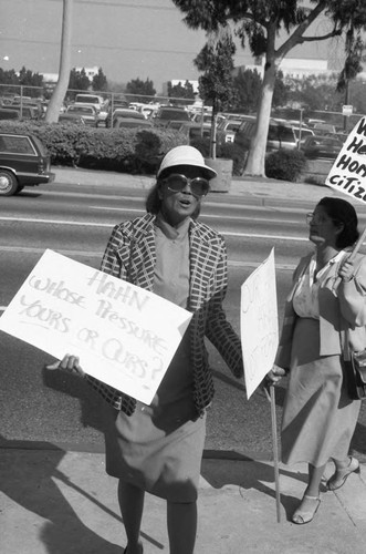 Residents protesting planned destruction of homes, Los Angeles, 1989