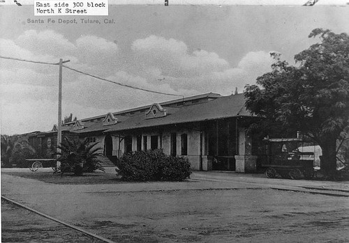 Santa Fe Railroad Depot, Tulare, Calif., ca 1900