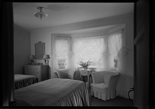 Heimbeck, Mr. and Mrs. H. H., residence. Bedroom