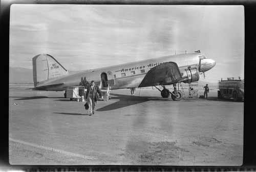 Arizona: [Snapshots at historic sites]. Elizabeth Gordon and airplane