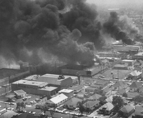 Buildings on fire, Watts Riots