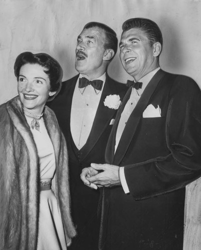 Nancy and Ronald Reagan with Walter Pidgeon
