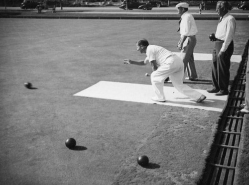 Lawn bowling in Beverly Hills