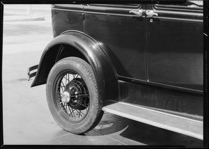 Ford sedan, Southern California, 1931