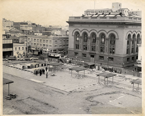 [The old Hall of Justice before construction of Portsmouth Plaza Garage, 1962]