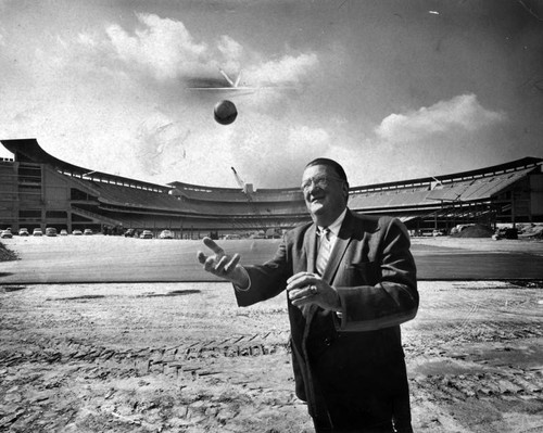 O'Malley in front of an almost-completed Dodger Stadium
