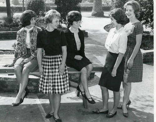 Female students posed on the Los Angeles Campus, 1964