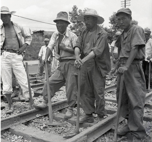 Railroad construction crew