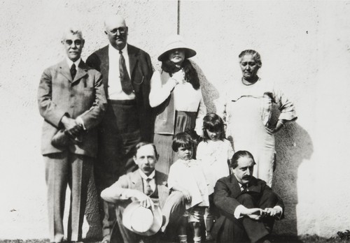 Mary Ann Hall, her two grandchildren and officials of the Museum of the American Indian Heye Foundation, on the occasion of an old-style Spanish and Indian meal she prepared during their visit to the Burton Mound excavations in Santa Barbara : summer 1923