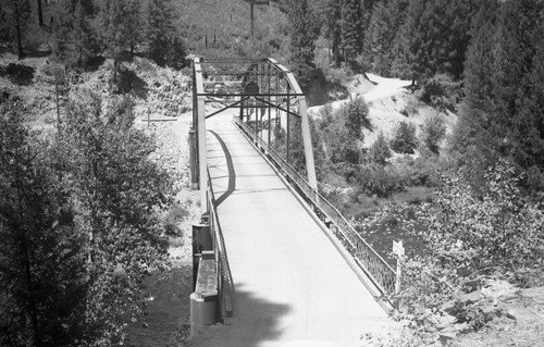 Bridge across Middle Fork Feather River, built in 1907 by Canton Bridge Co., La Porte, Quincy County Road, SV-251