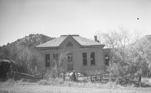 Abandoned brick residence, Kingston, Sierra County, New Mexico, SV-1062