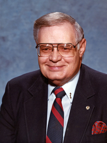 Burbank Mayor (1988-1989) Al Dossin